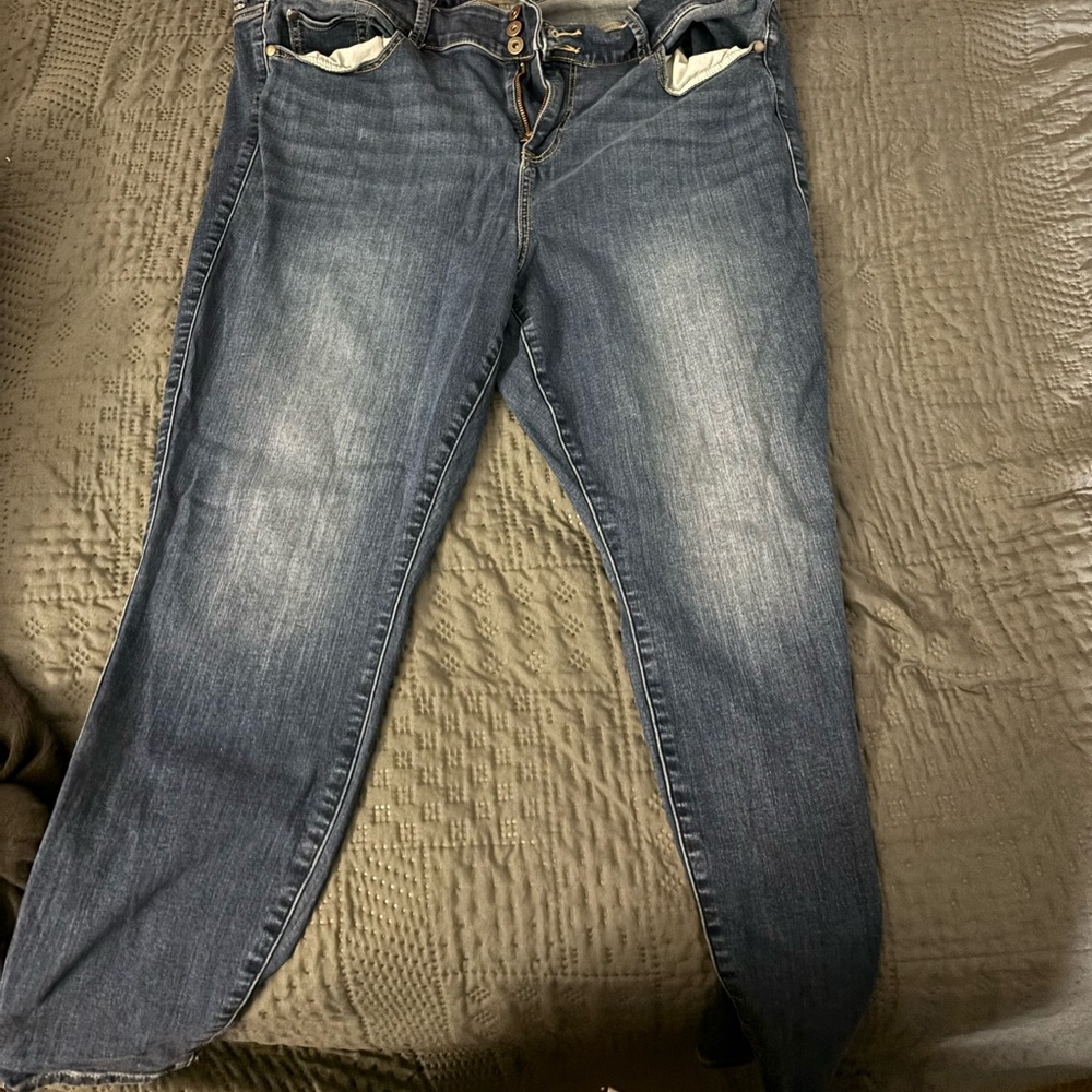 Torrid jeggings 22
